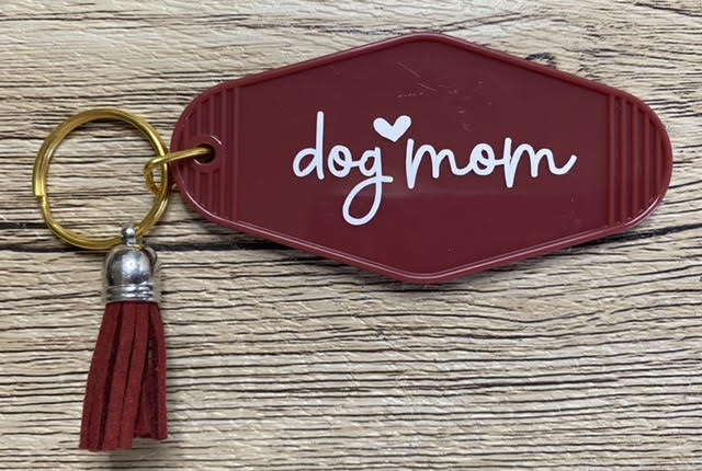 Dog Mom Vintage Motel Keychain