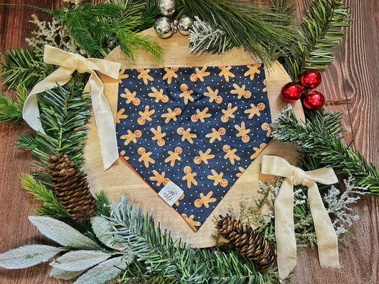 “Gingerbread Kisses” Pet Bandana