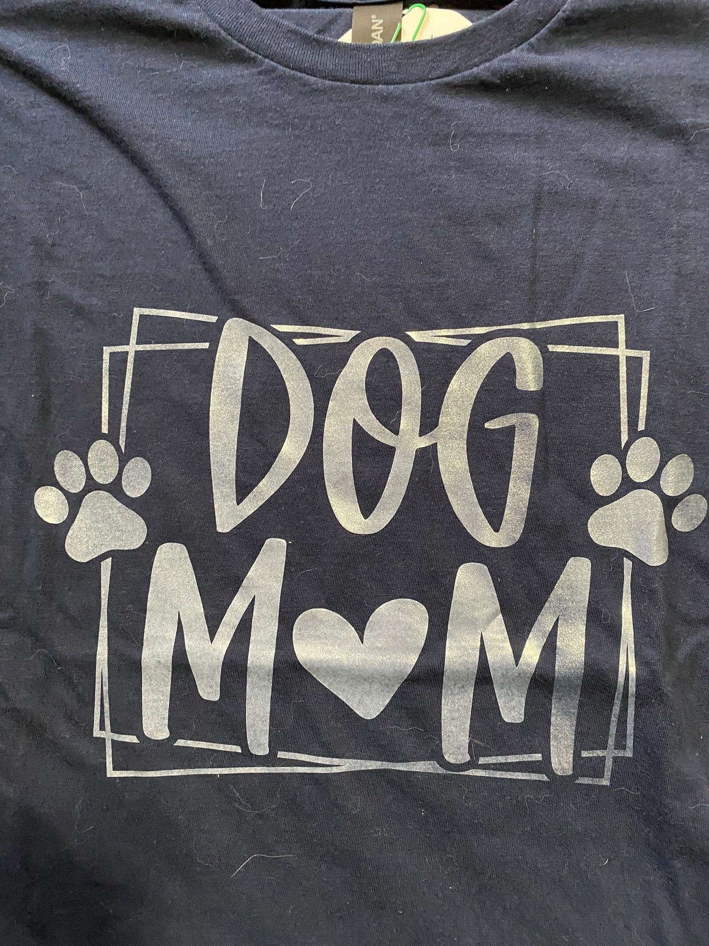 "Dog Mom" Graphic T-Shirt